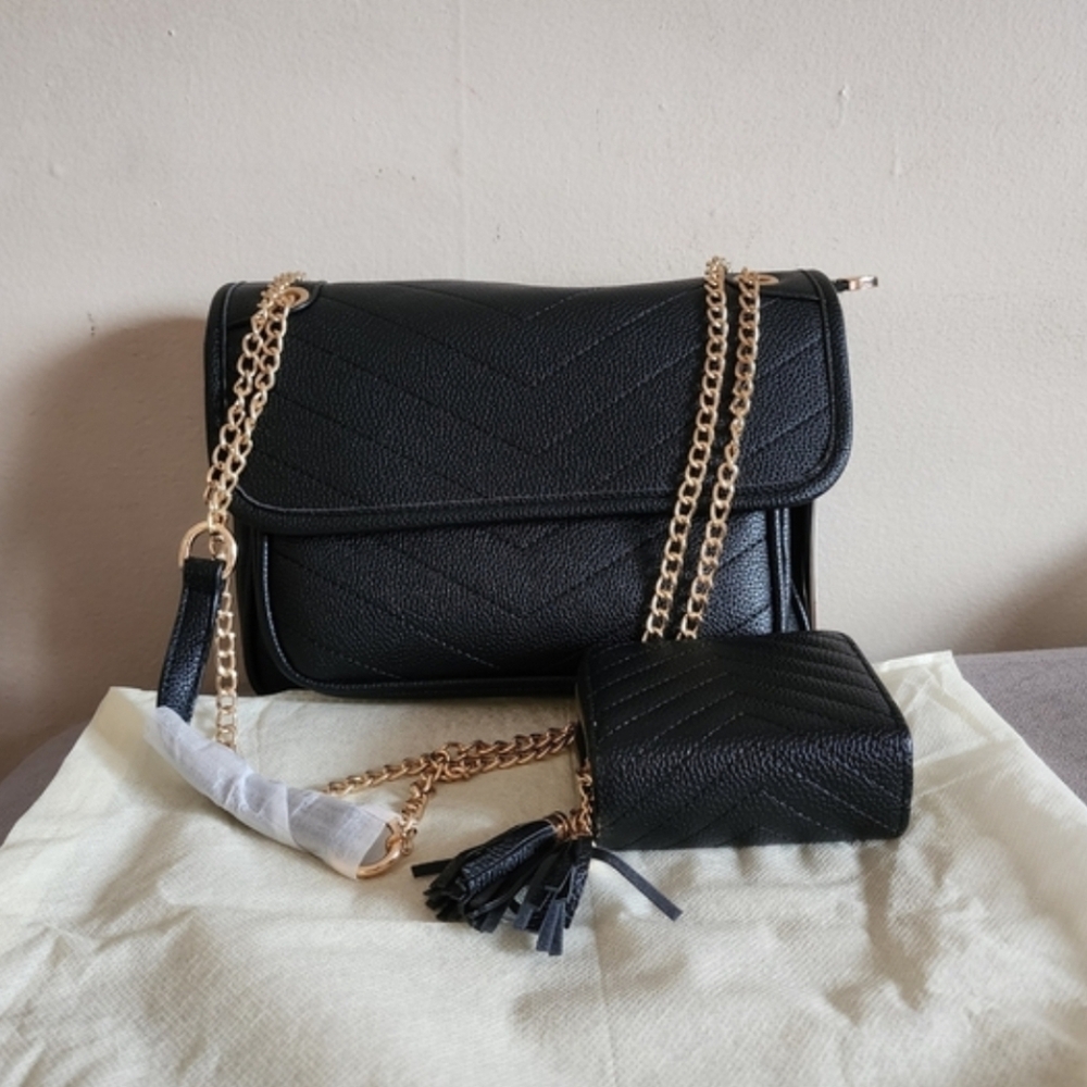 Designer Look NWT 2 PC.  Black VEGAN  Leather Chain Shoulder Bag with WALLET
